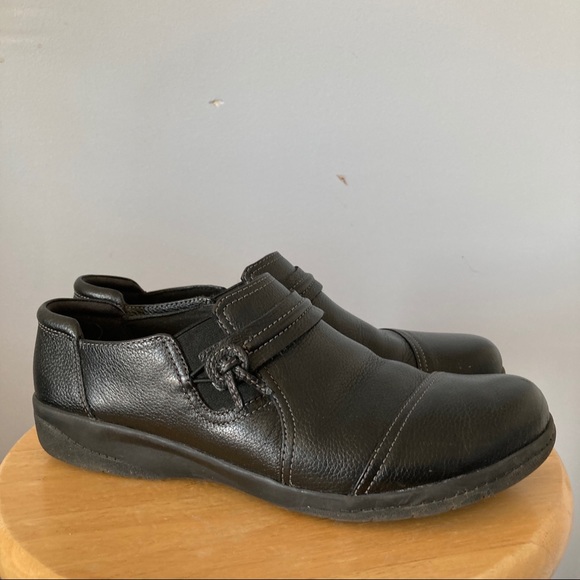 Clark’s Ultimate Comfort Collection Black Shoe - Picture 3 of 7
